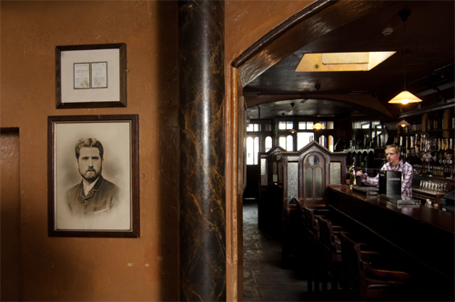 Connolly's Bar
